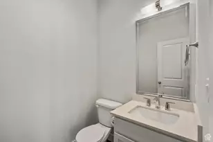 8915 S 660 E, Sandy, UT 84070 - Photo 15