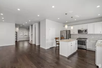 8915 S 660 E #103, Sandy, UT 84070 - Photo 3