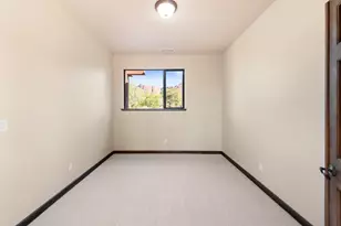 1151 W Shawnee Ct, Ivins, UT 84738 - Photo 15