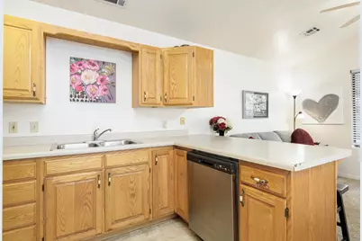 1225 N Dixie Downs Rd #16, Saint George, UT 84770 - Photo 11