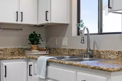 186 S 200 W, Washington, UT 84780 - Photo 15