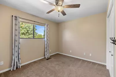 186 S 200 W, Washington, UT 84780 - Photo 17