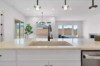 948 Mesa Ave, Toquerville, UT 84774 - Photo 17