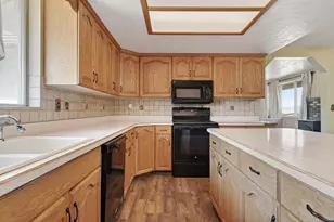 86 E 1000 S, Panguitch, UT 84759 - Photo 13