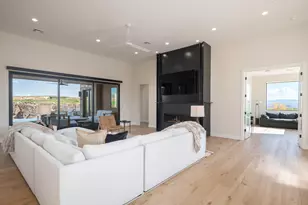 4816 N Petroglyph Dr, Saint George, UT 84770 - Photo 17