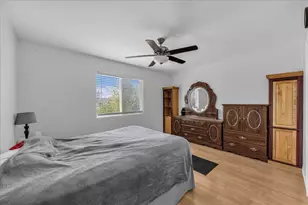 95 W Center St, Leeds, UT 84746 - Photo 17