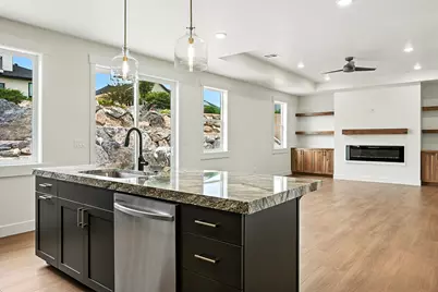 2156 S Bluff Dr, Cedar City, UT 84720 - Photo 13