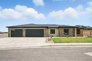 2156 S Blf Dr, Cedar City, UT 84720 - Photo 1