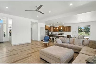 3977 Monarch Dr, Cedar City, UT 84721 - Photo 7