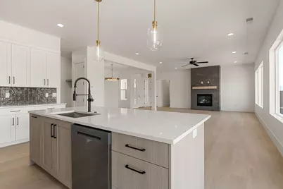 1585 E Black Brush Dr, Washington, UT 84780 - Photo 15