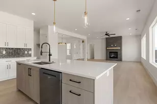 1585 E Black Brush Dr, Washington, UT 84780 - Photo 15