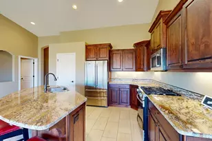 4260 S Painted Finch Dr, Saint George, UT 84790 - Photo 5