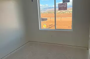 1042 E Malibu Ln, Washington, UT 84780 - Photo 5