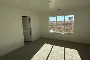 954 E Malibu Dr, Washington, UT 84780 - Photo 13