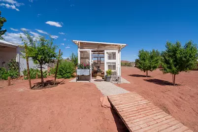 81 Otra Dr, Ivins, UT 84738 - Photo 31