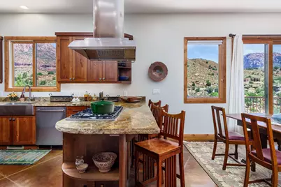 2907 Zuni Cir, Springdale, UT 84767 - Photo 23