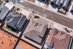 4838 W 2020 S, Hurricane, UT 84737 - Photo 13