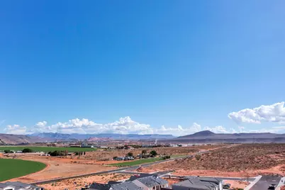 4838 W 2020 S, Hurricane, UT 84737 - Photo 9