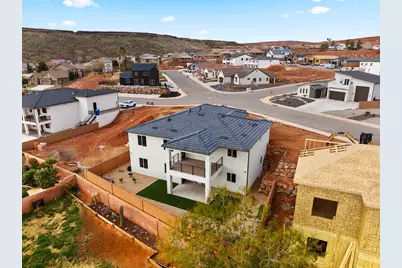 1862 N Chapman Dr, Washington, UT 84780 - Photo 3