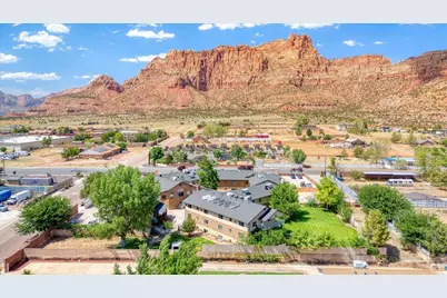 985 W Utah Avenue, Hildale, UT 84784 - Photo 11