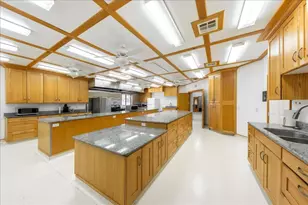 985 W Utah Ave, Hildale, UT 84784 - Photo 37