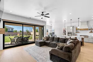 2726 E Ashwood Ln, Saint George, UT 84790 - Photo 11