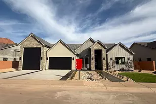 26 N 640 W, Ivins, UT 84738 - Photo 1