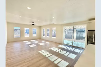 296 E 1100 N, Hurricane, UT 84737 - Photo 17