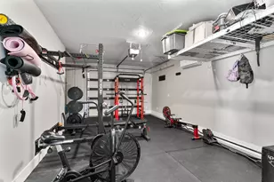 2582 S Songbird Cir, Washington, UT 84780 - Photo 33