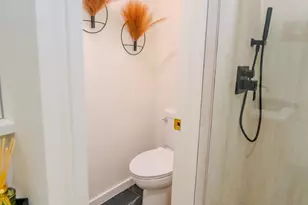 301 N Donlee Dr, Saint George, UT 84770 - Photo 33