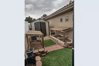 82 W Judd Ln, Hurricane, UT 84737 - Photo 15