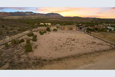 533 W Canyon Trails Cir, Dammeron Valley, UT 84783 - Photo 155