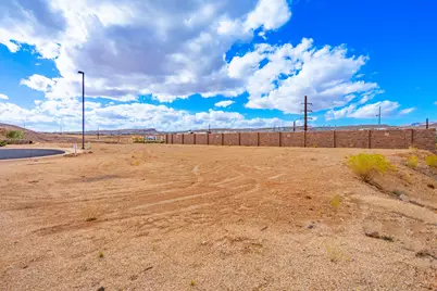 2702 W San Marcus Cir, Saint George, UT 84770 - Photo 23