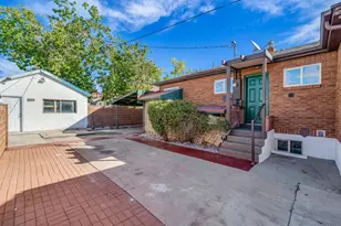 96 S 200 St E, Saint George, UT 84770 - Photo 7