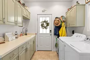 2562 E 3670 S, Saint George, UT 84790 - Photo 9