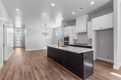 1071 E Coyote Crest Dr, Washington, UT 84780 - Photo 13
