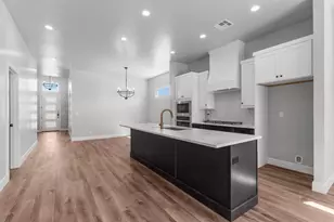 1071 E Coyote Crest Dr, Washington, UT 84780 - Photo 13