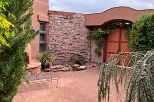 1068 E Grandview Dr, Ivins, UT 84738 - Photo 9