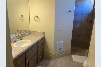 1068 E Grandview Dr, Ivins, UT 84738 - Photo 31