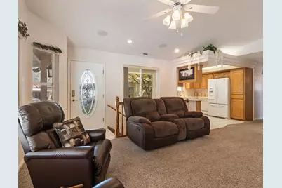 180 N 1100 E #133, Washington, UT 84780 - Photo 3