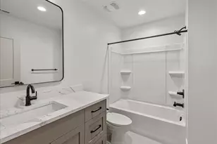 1602 E Center Pointe Dr, Lehi, UT 84043 - Photo 27