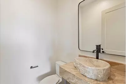 1602 E Center Pointe Dr, Lehi, UT 84043 - Photo 13