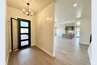 1023 N Falcon Ridge View, Hurricane, UT 84737 - Photo 7