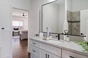 2011 W Grand Teton Rd, Hurricane, UT 84737 - Photo 19