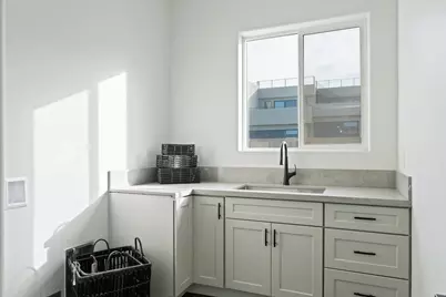 2011 W Grand Teton Rd, Hurricane, UT 84737 - Photo 25