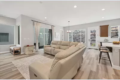 878 S Walker Way, Saint George, UT 84770 - Photo 7