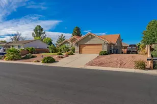 695 N Daybreak Dr, Saint George, UT 84770 - Photo 61