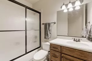1246 W 300 St N, Saint George, UT 84770 - Photo 35