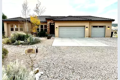 2198 Chekshani Cliffs Ln, New Harmony, UT 84757 - Photo 3