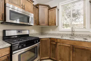 718 W 400 N, Hurricane, UT 84737 - Photo 11